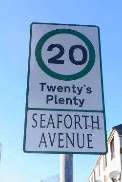 A current advisory 20s Plenty traffic sign in Wick.