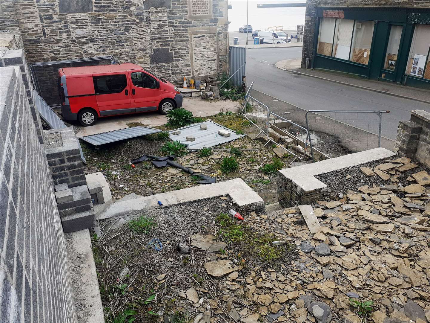 Wick community councillors expressed concern about the state of the former Sloans shop site beside the Camps Bar.
