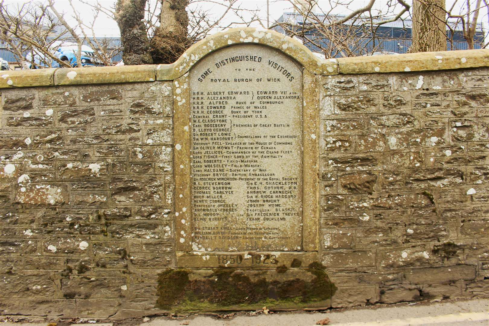 The Distinguished Visitors plaque in Station Road, Wick.
