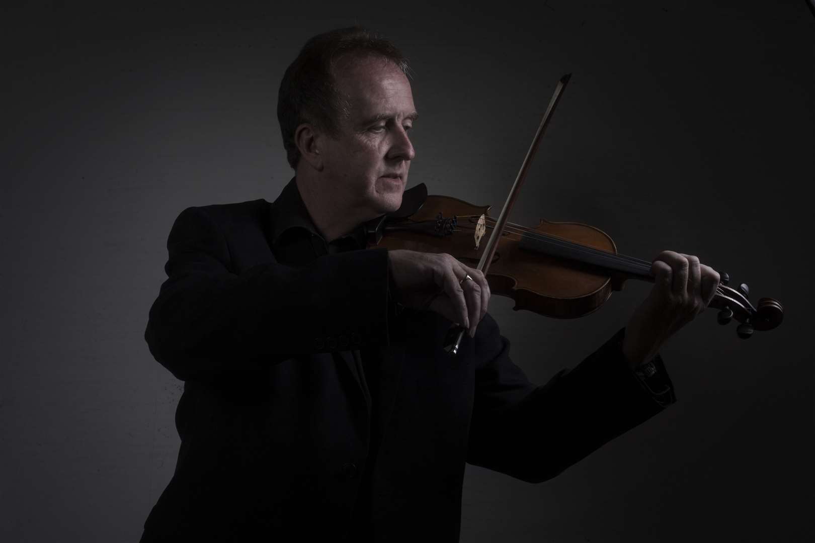 Wick fiddler, Gordon Gunn, plays with Session A9