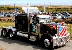 Dan and Dolina Mackenzie’s American Peterbilt truck which will be leading the convoy.