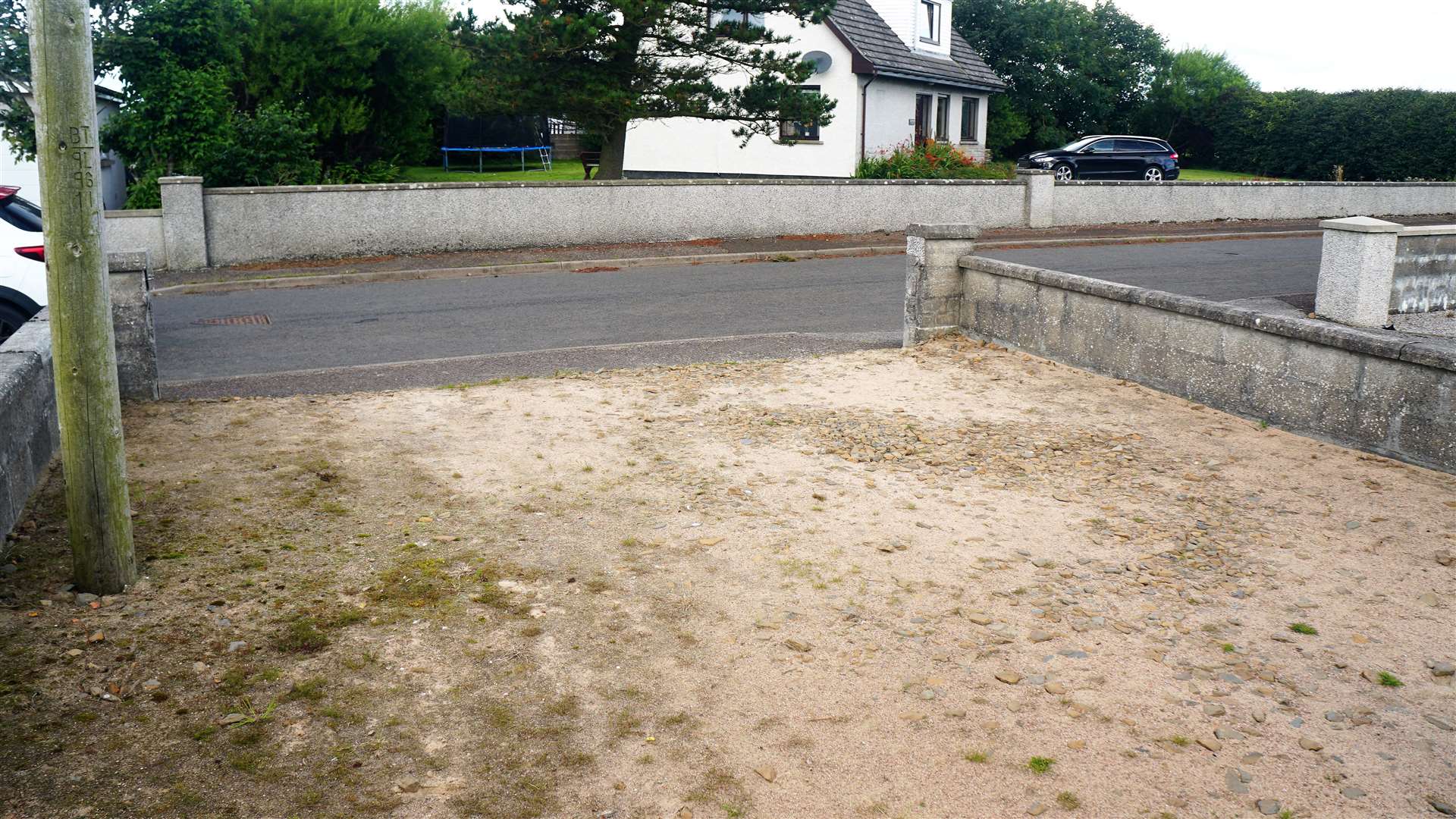 One unnamed resident at Nordwall Park said he was sick of vehicles turning in his drive and is now delighted the matter is resolved. He thanked Cllr McEwan and the newspaper for helping. Picture: DGS
