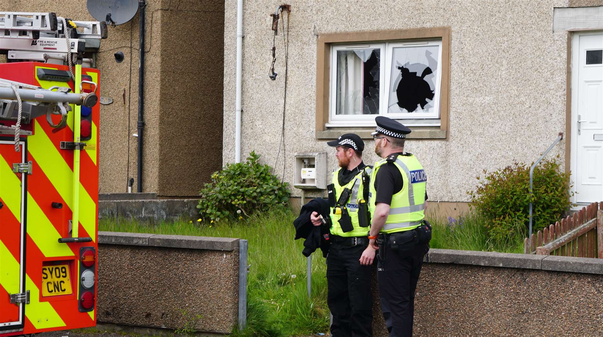 Armed officers were deployed from Inverness at the standoff in Wick. Picture: DGS