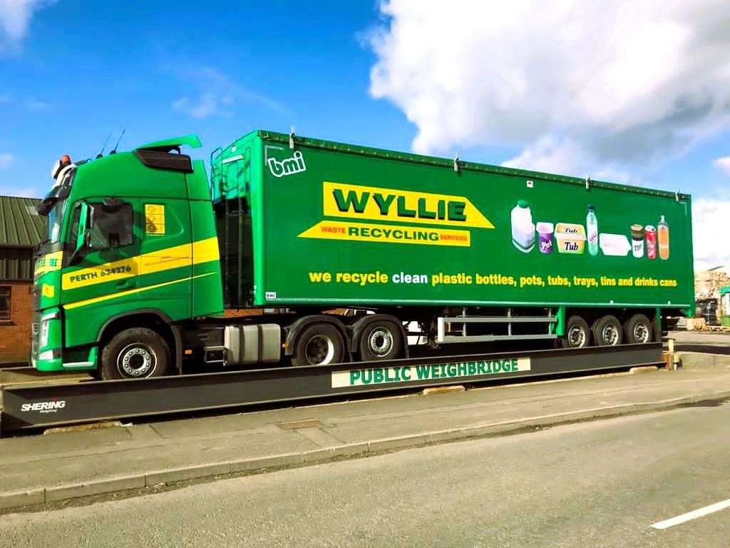 Wyllie Recycling Ltd will have lorries like this dealing with the waste from Caithness residents. Picture supplied
