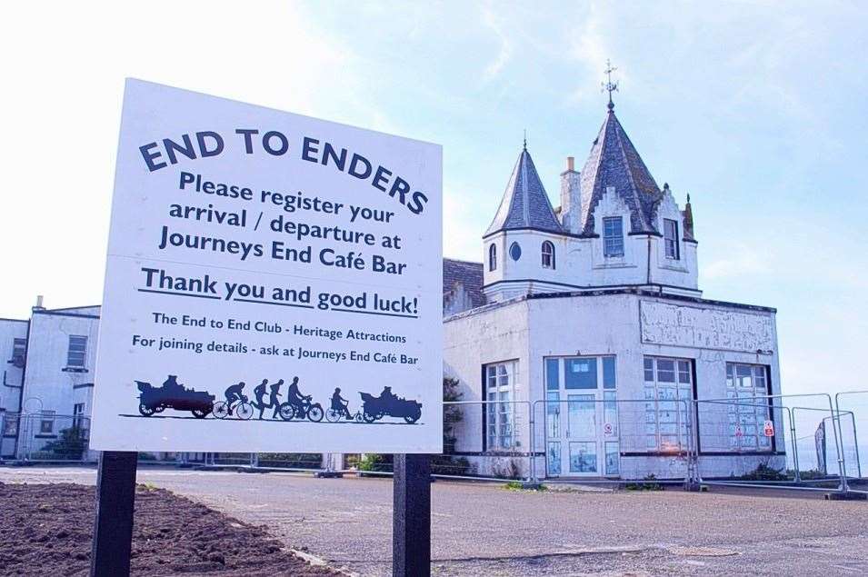 The John O'Groats Hotel as it was in around 2010.