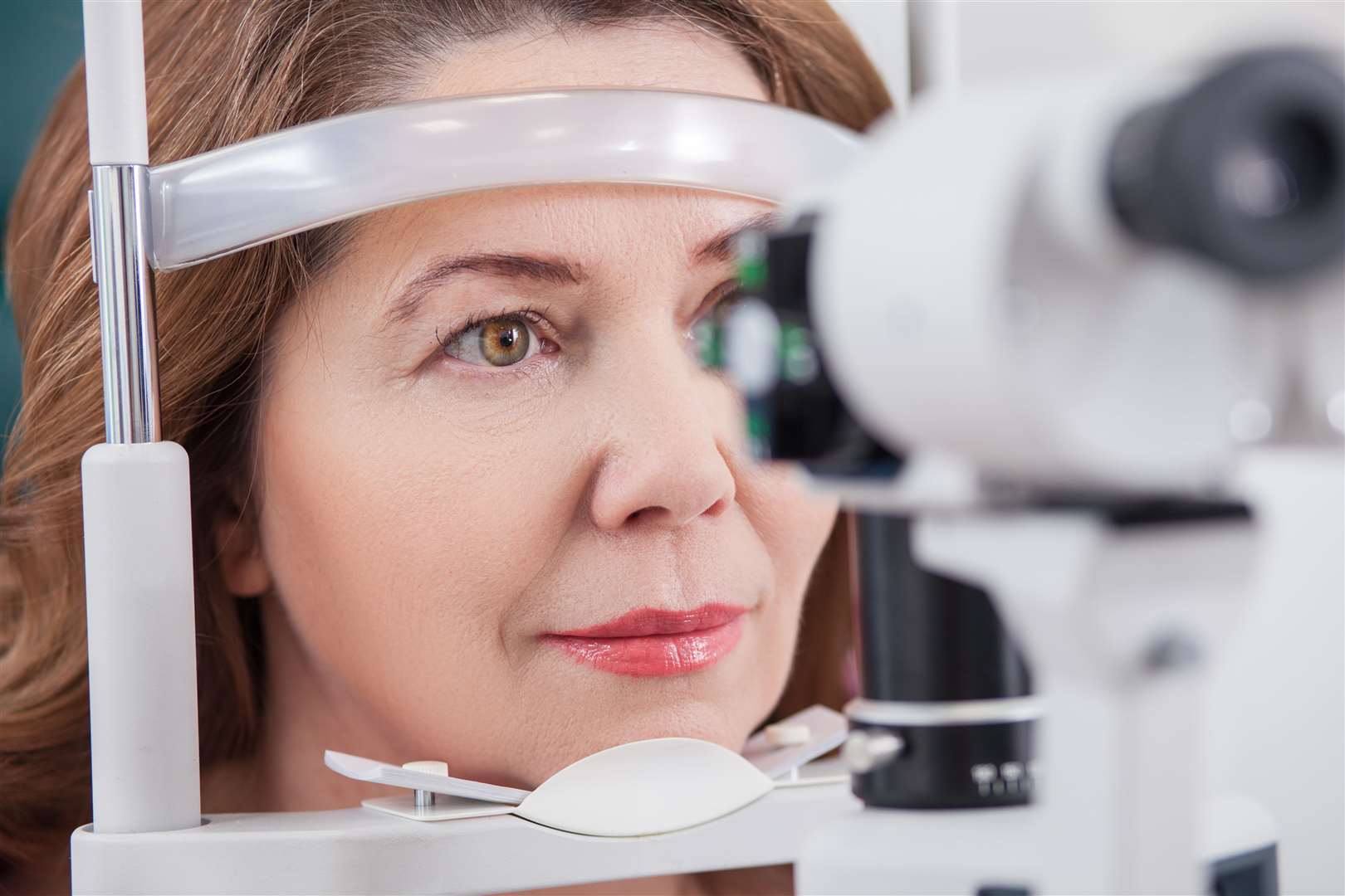 Specsavers and Glaucoma UK are emphasising the importance of regular eye tests.