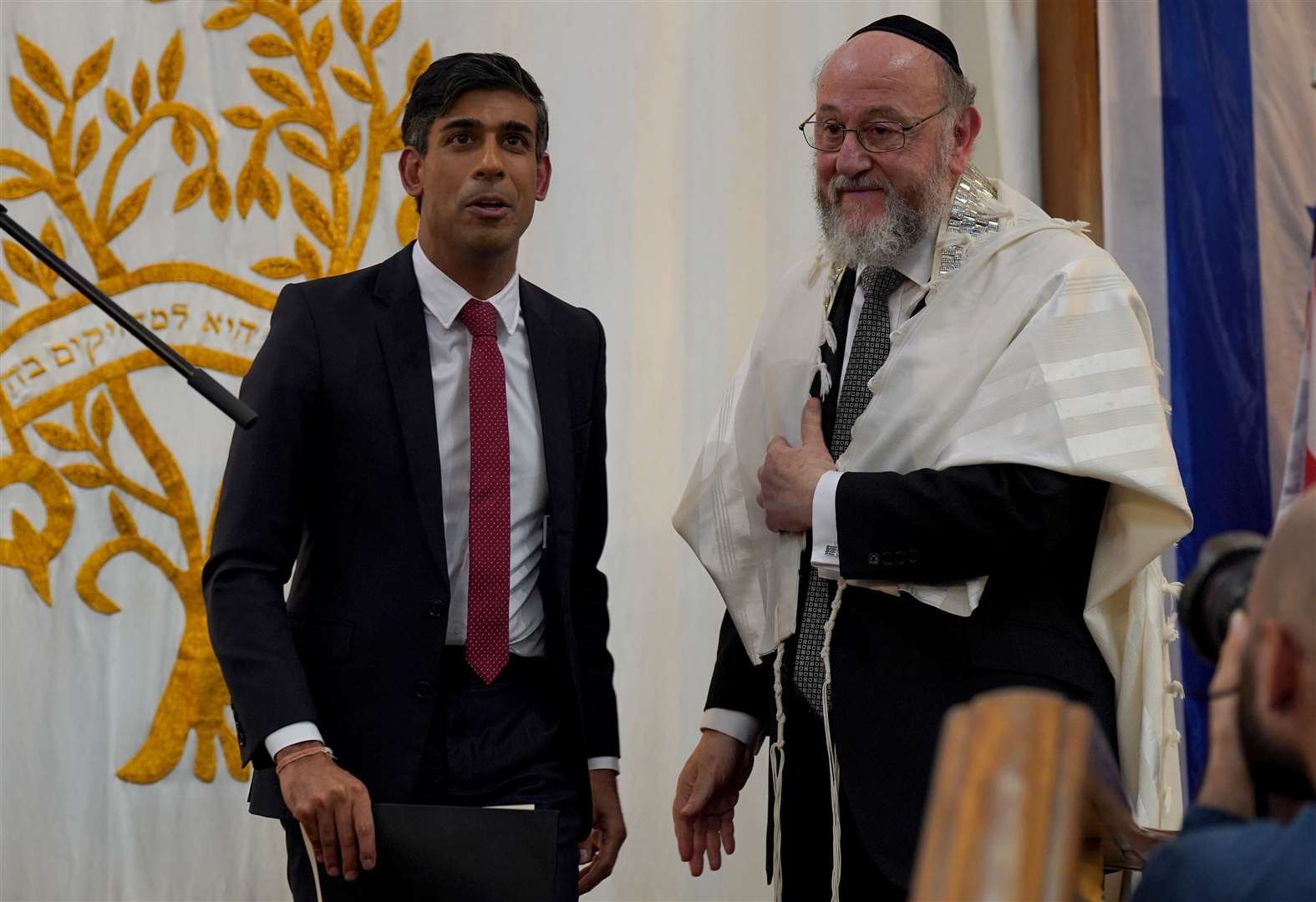 Rishi Sunak and Chief Rabbi Sir Ephraim Mirvis attending Finchley United Synagogue in central London, for victims and hostages of the Hamas attacks, on Monday (Lucy North/PA)