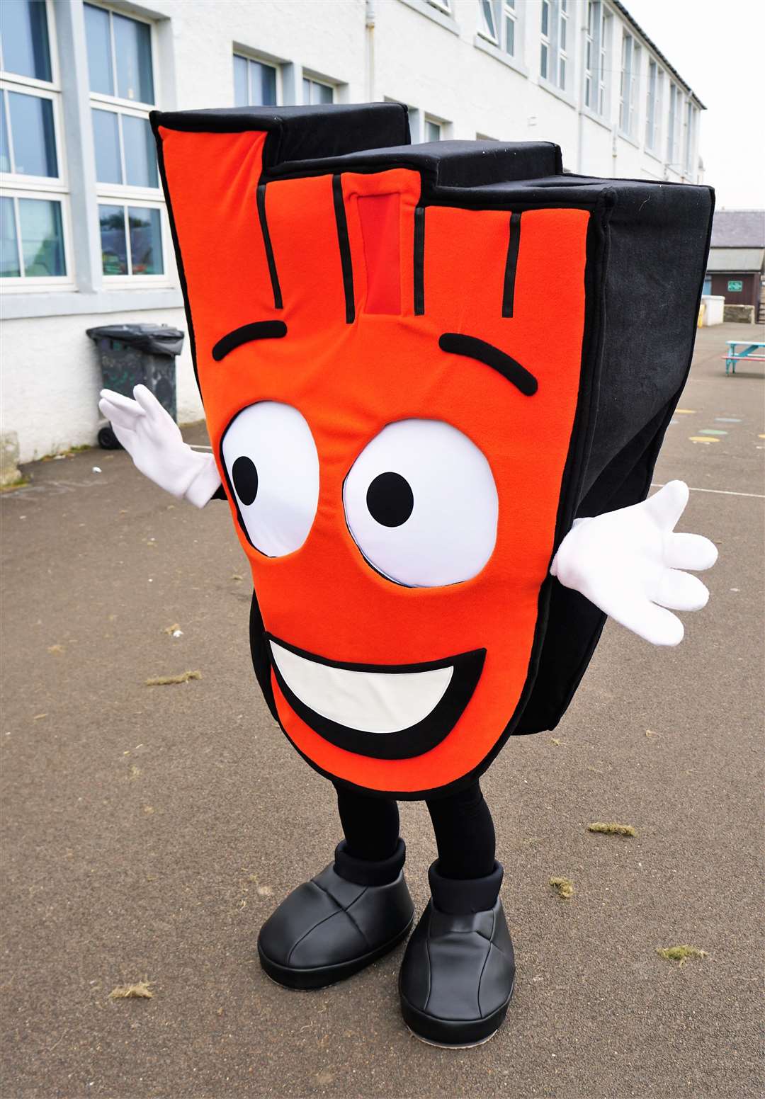 Strider the WOW mascot entertained the children and informed them of healthy activities.