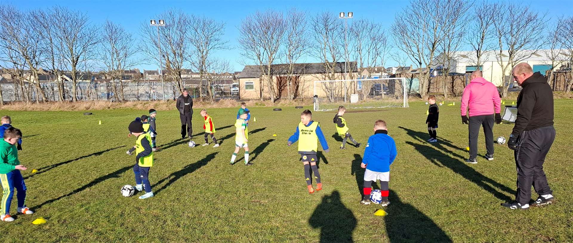 The three ex-Aberdeen forwards passed on their wisdom to the Caithness youngsters.