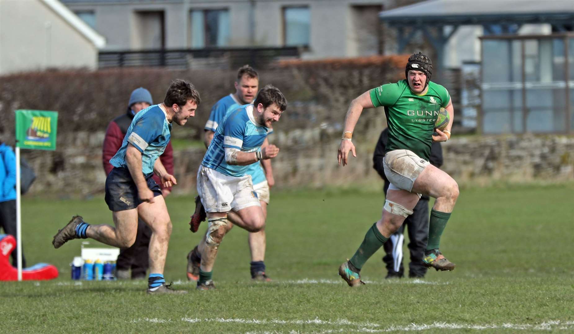 Kevin Budge races clear and to score a try against Blairgowrie. Picture: James Gunn