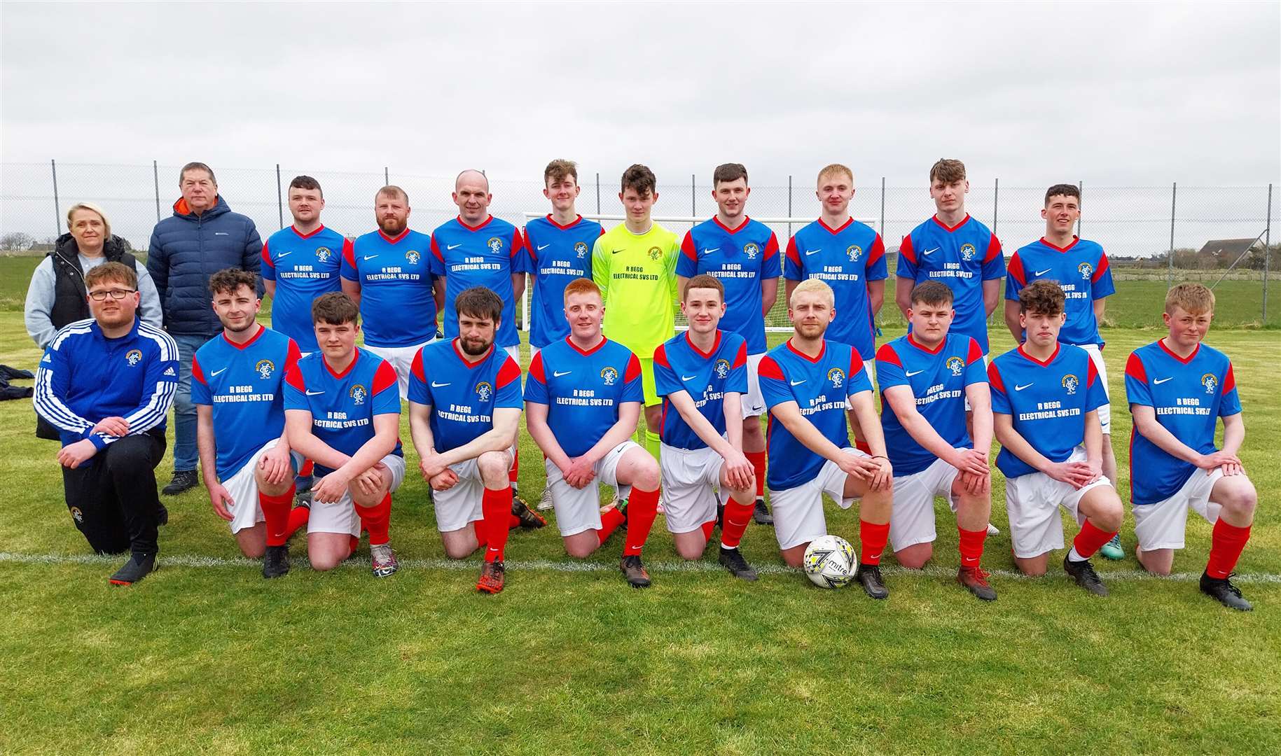 Keiss received a new home kit before Saturday's Highland Amateur Cup tie against Brora Wanderers in Dunnet. It has again been sponsored by R Begg Electrical, and club officials say they are grateful to Robbie and Catherine Begg (back left) for their continued support. Picture: Angus Mackay / Keiss FC
