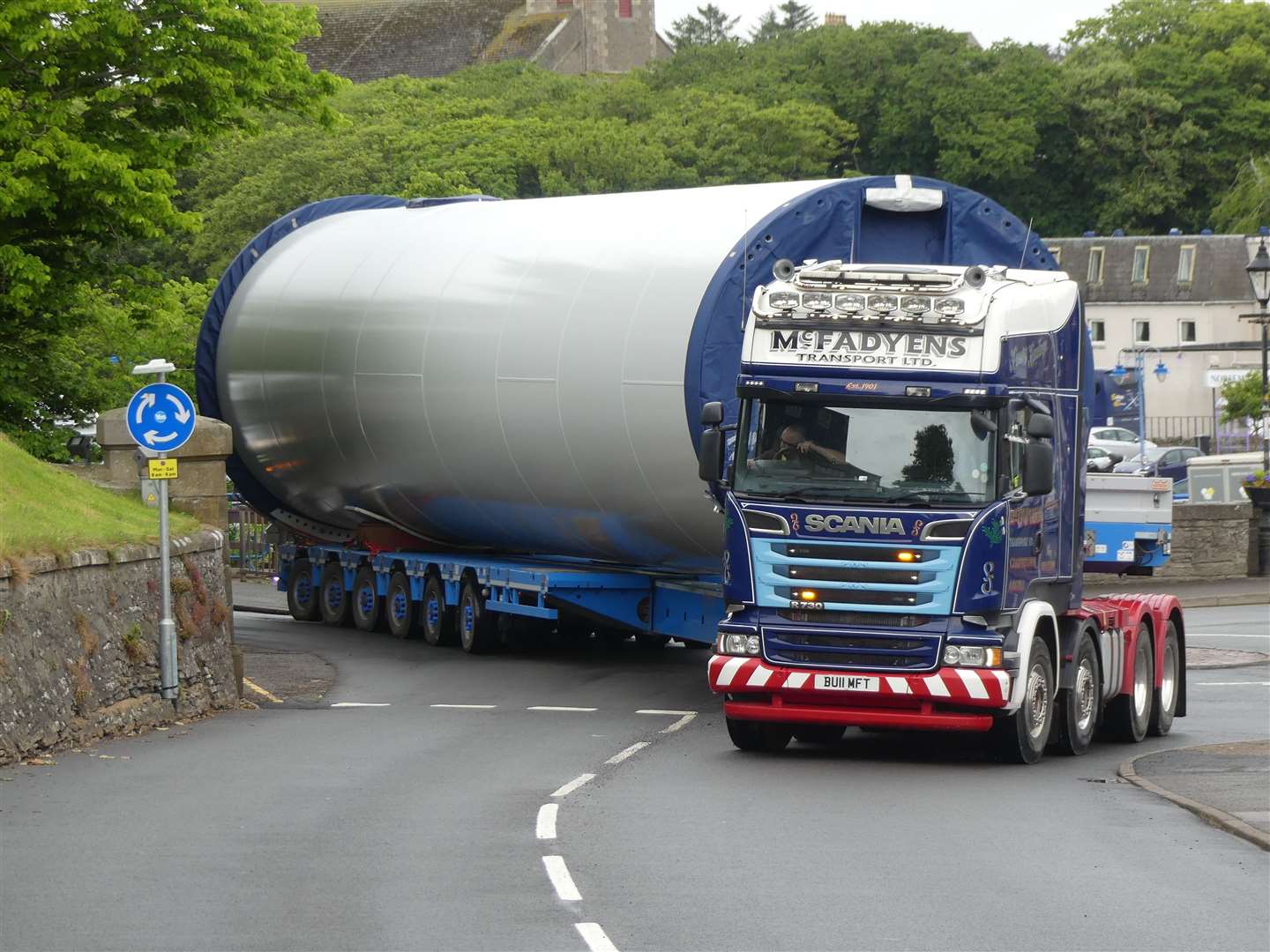 A lorry making a tight turn with a wind tower section at the Bridge Street mini-roundabout. Picture: Peter Sutherland, Golspie