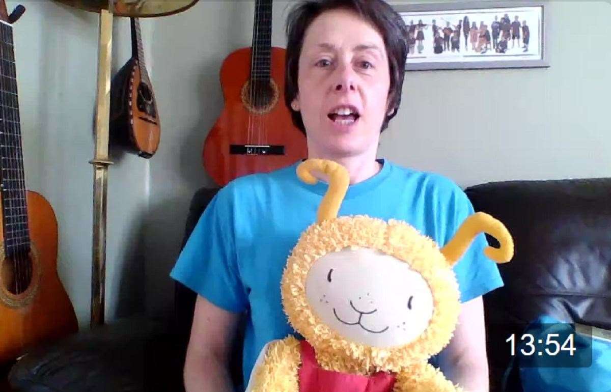 An online Bookbug session hosted by High Life Highland’s Joolz Christie.