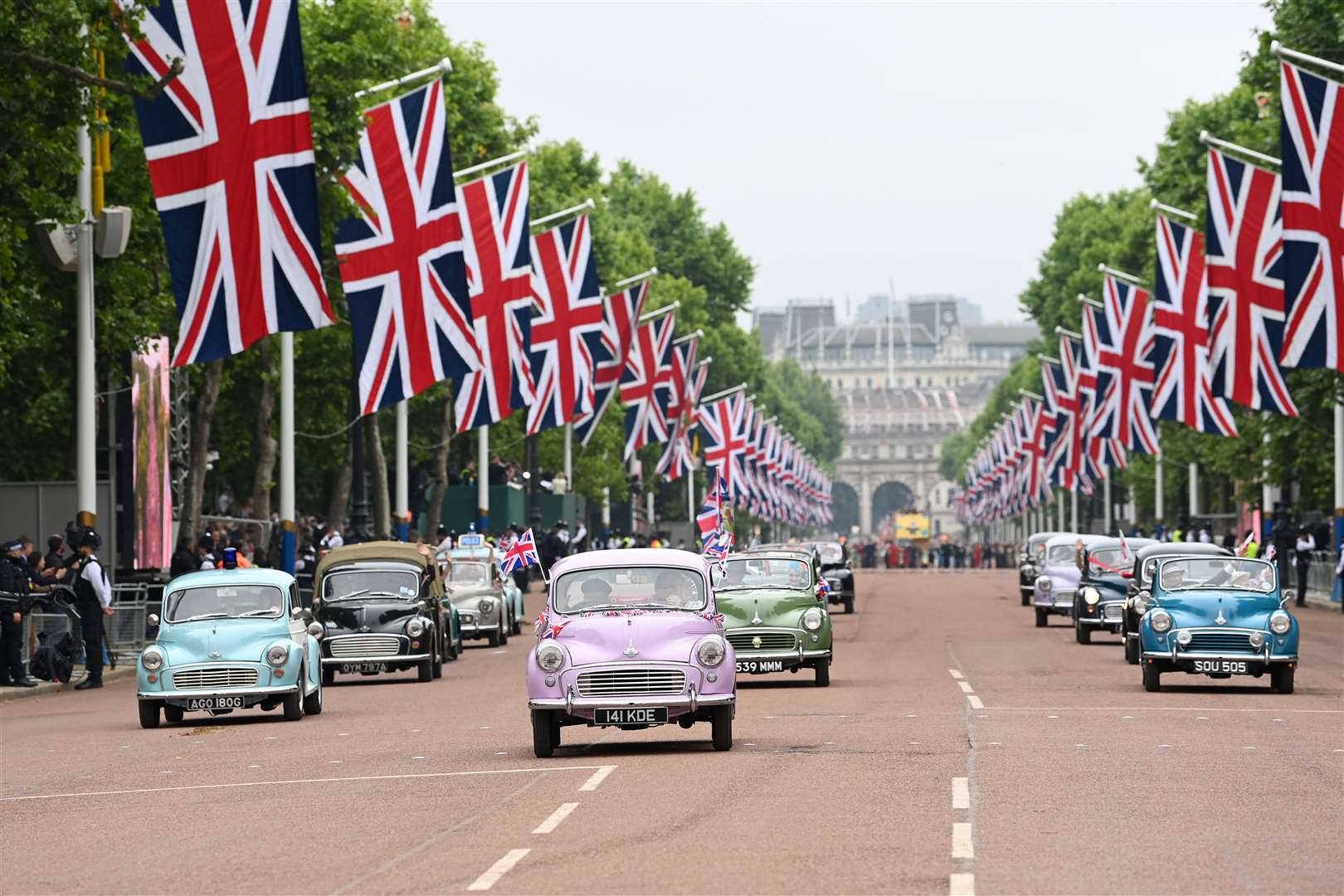 Vintage cars during the Platinum Jubilee Pageant (Doug Peters/PA)