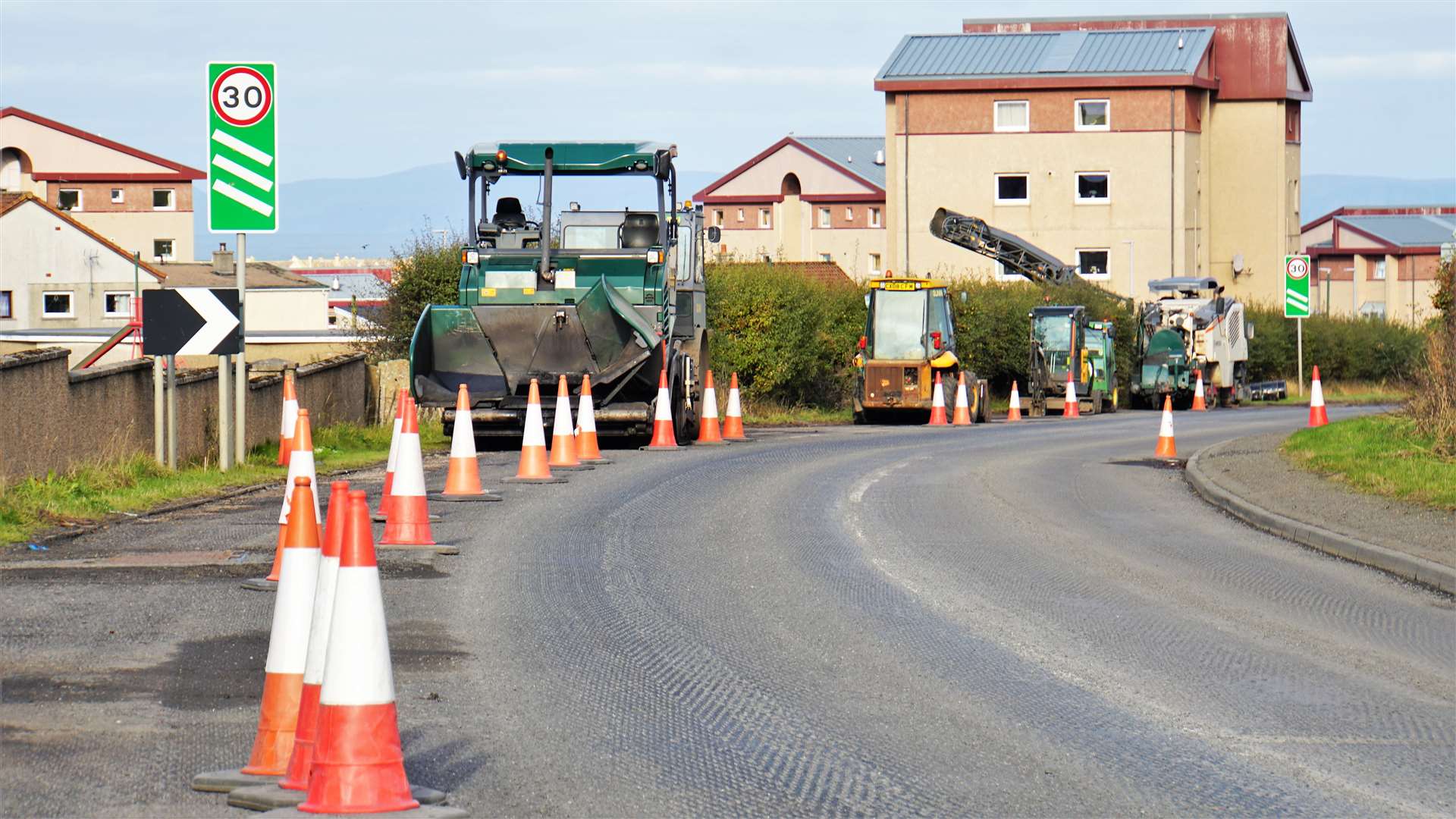 A stretch of the A9 leading into Thurso is being resurfaced. Picture: DGS