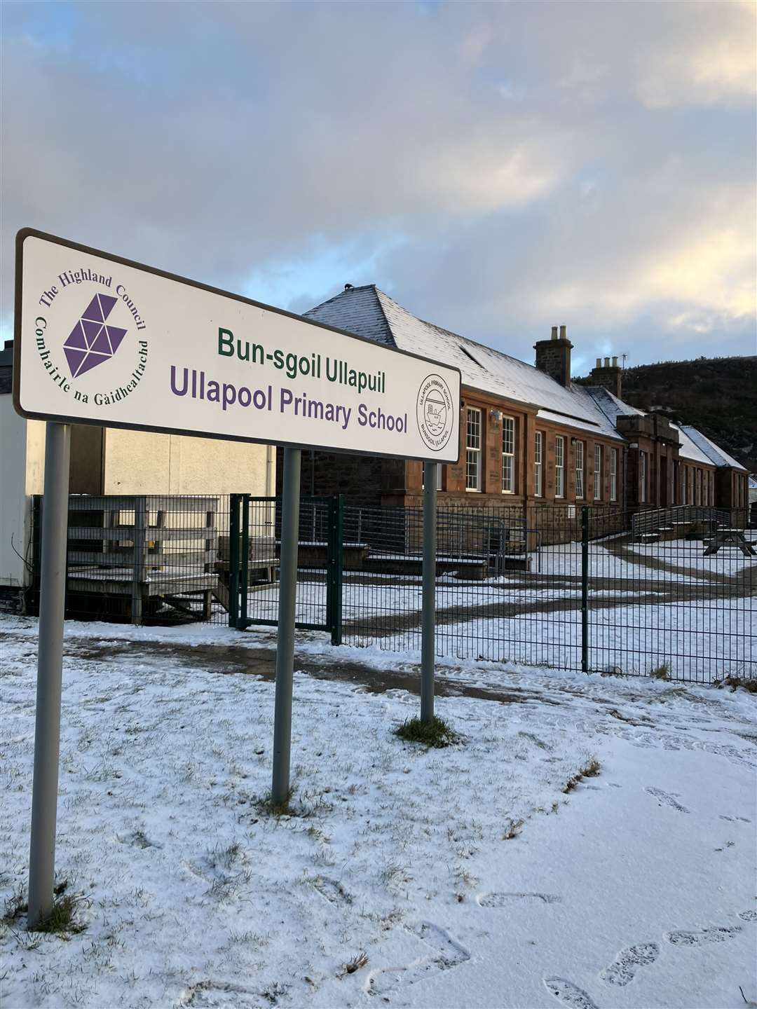Ullapool Primary School braved the cold weather conditions. Picture: Iona MacDonald.