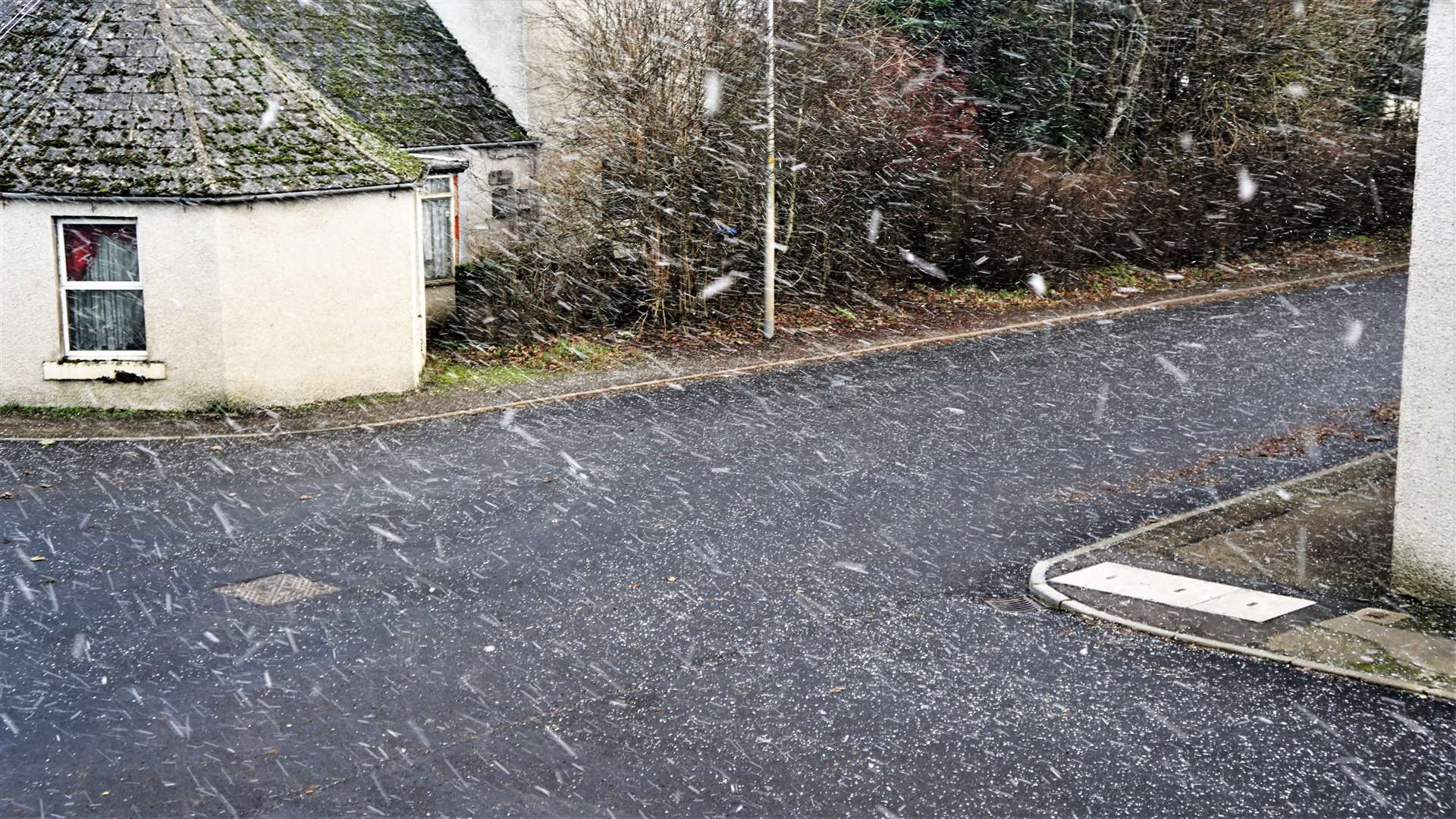 Snow falling in Watten today. Picture: DGS