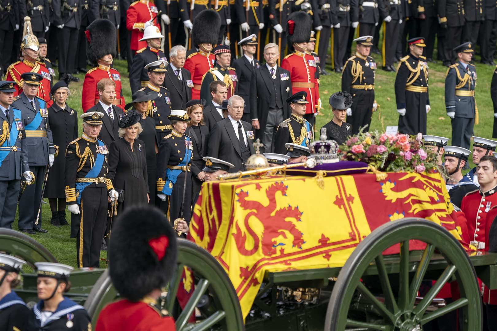 The royal family looks on as the State Gun Carriage carrying the Queen’s coffin arrives at Wellington Arch (Jane Barlow/PA)