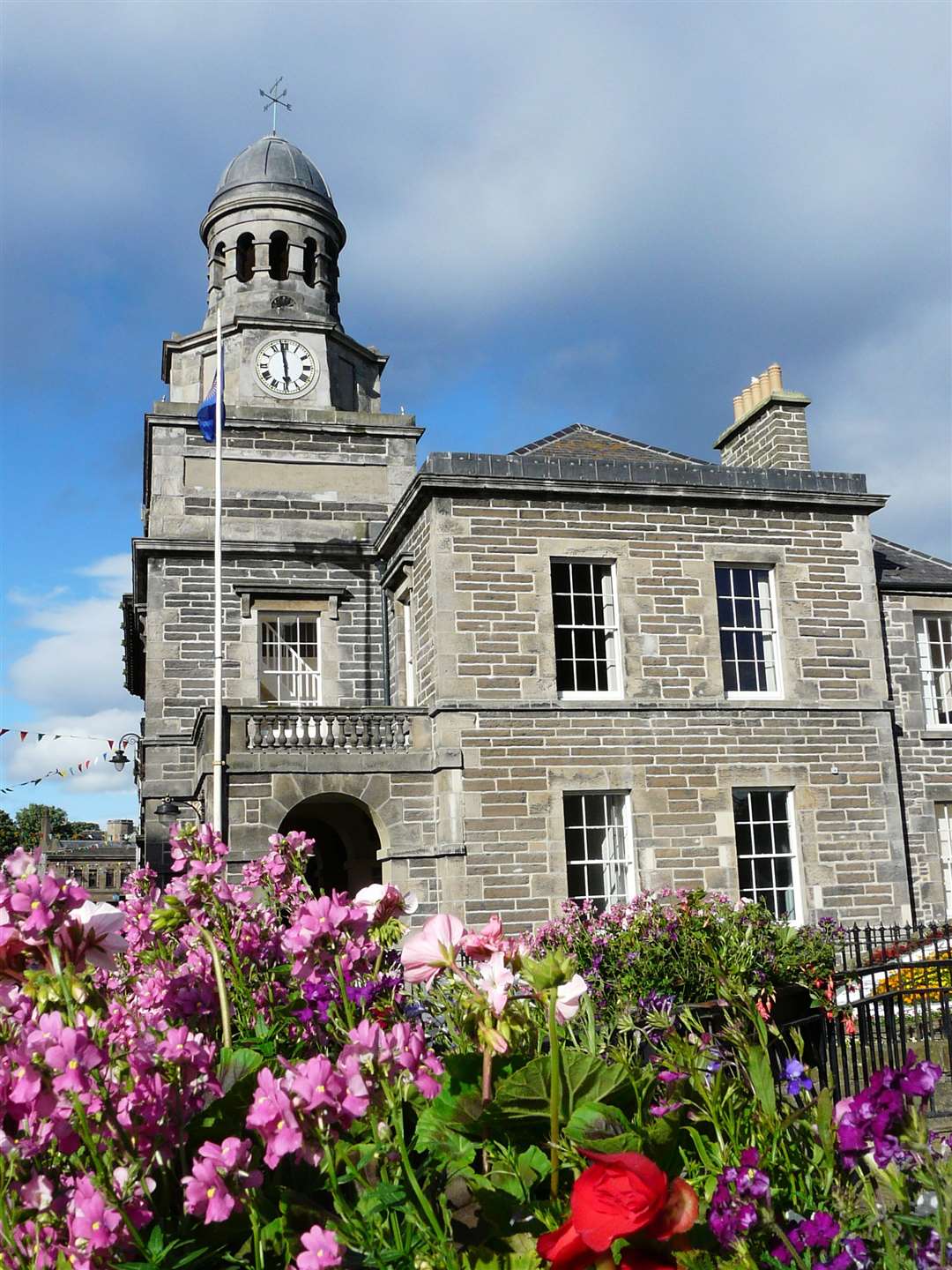 Wick Town Hall utility bills add up to nearly £20,000 for the year.
